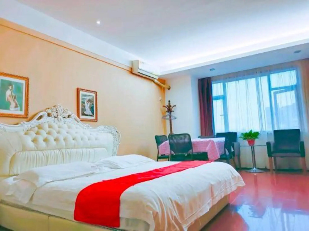 Tata Hotel