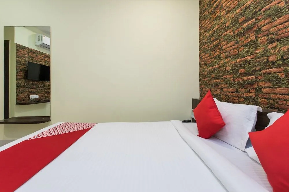 Oyo 15618 Hotel Stay Inn