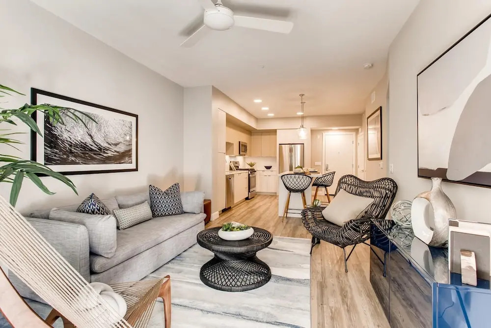 Pacific Beach Luxury Suites by Barsala