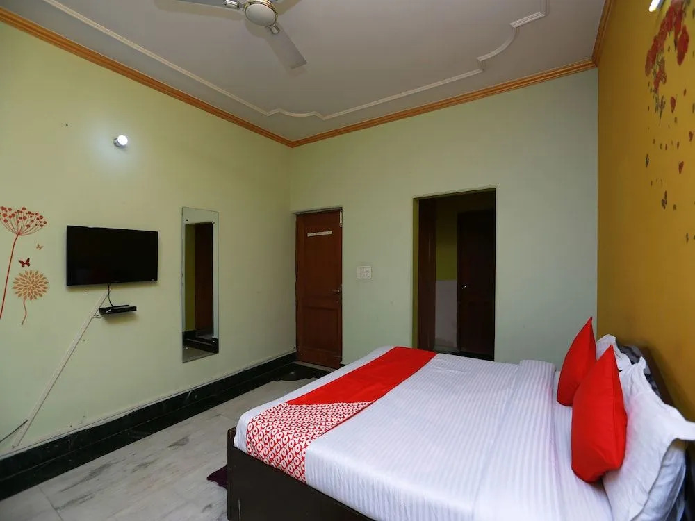 OYO 11752 Hotel Sun Palace Residency