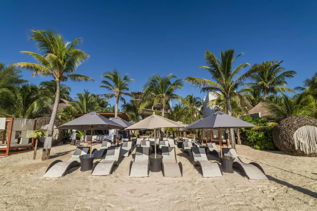 Mvngata Beach Hotel