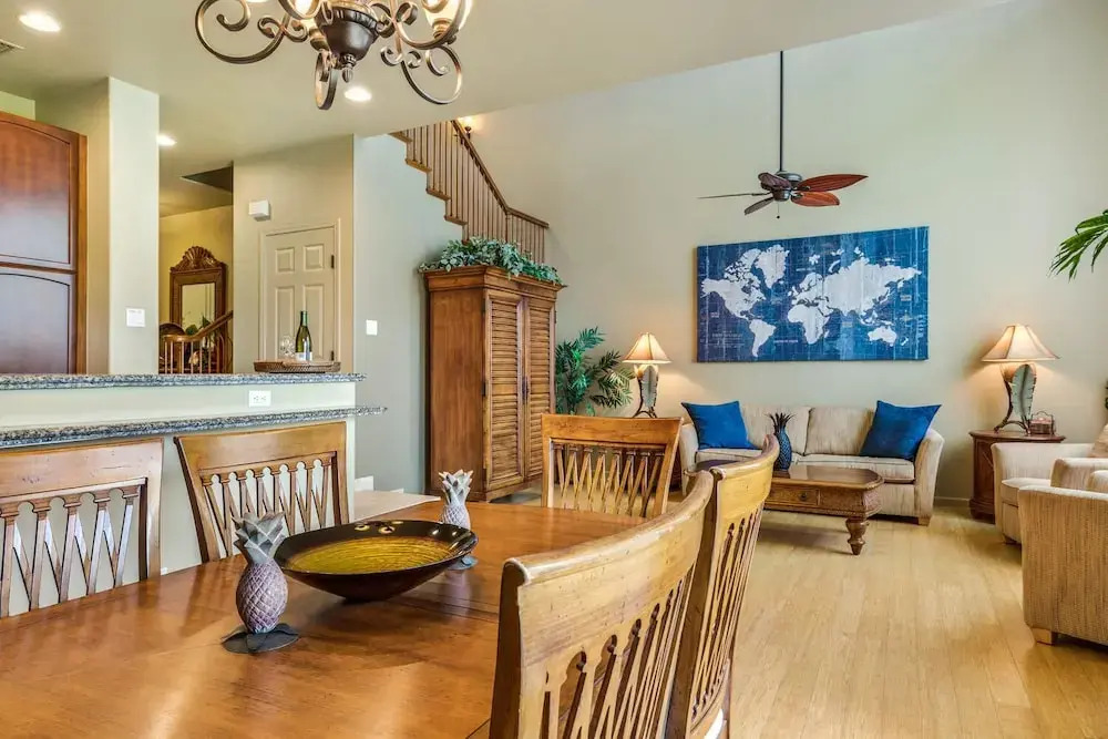 Beautifully Furnished - Hawaiian Villa - AC & Wifi! - Vrkcv
