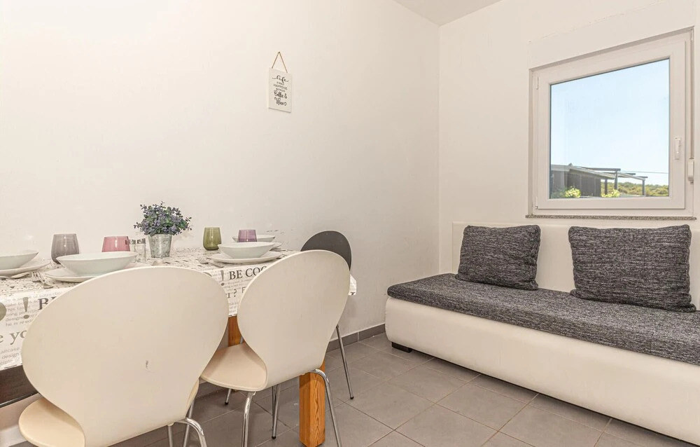 Beautiful Apartment in Kanica With Wifi and 1 Bedrooms