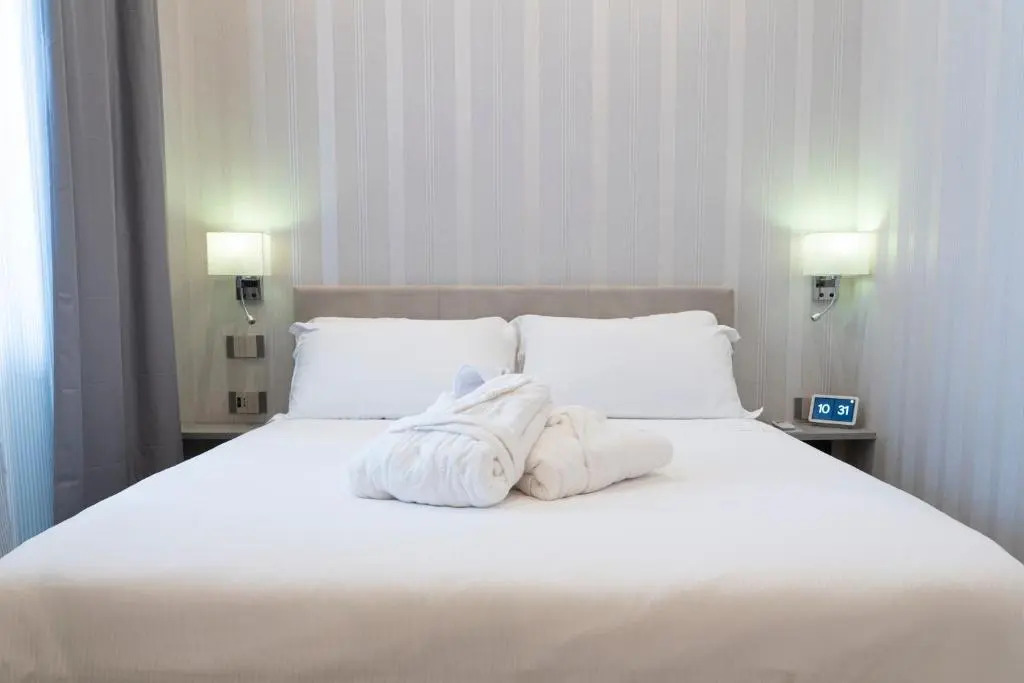 Varese Suites