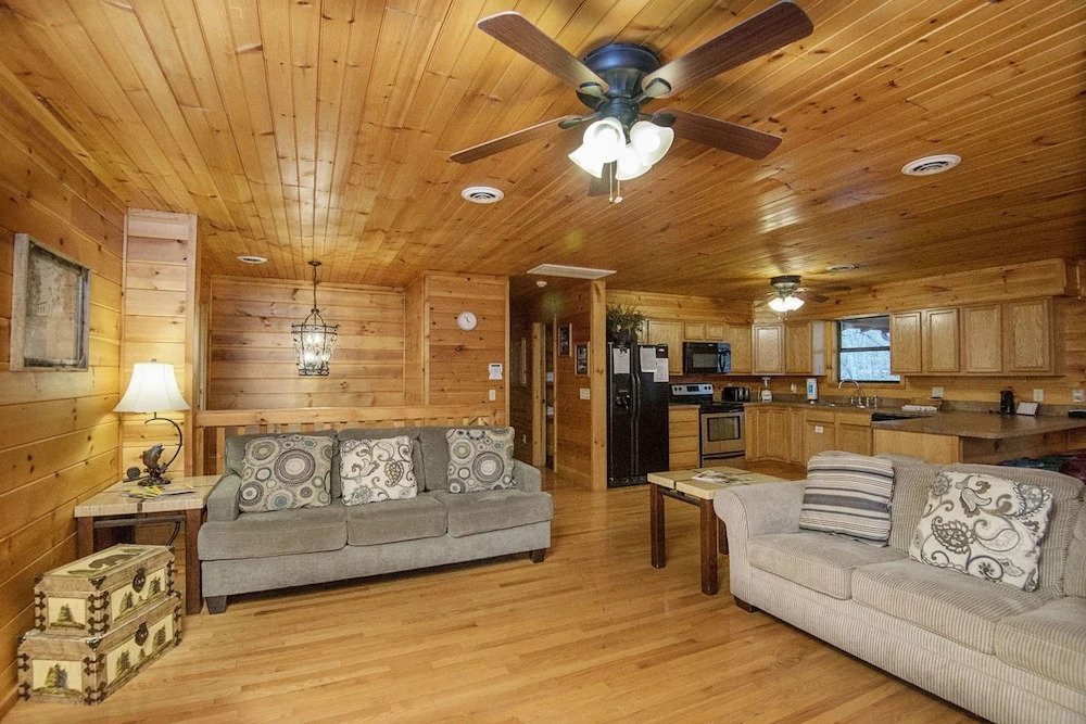 Homespun Hospitality by Heritage Cabin Rentals