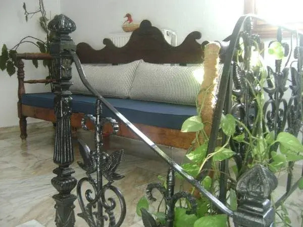 Chrysoulas Guest House