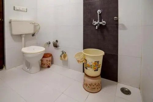 OYO Rooms Umed Club Road Rai Ka Bagh