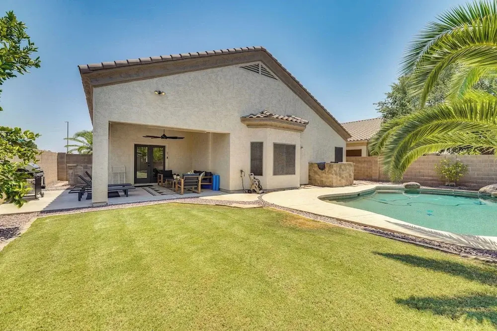 Heated Pool, Furnished Patio! Gilbert Getaway