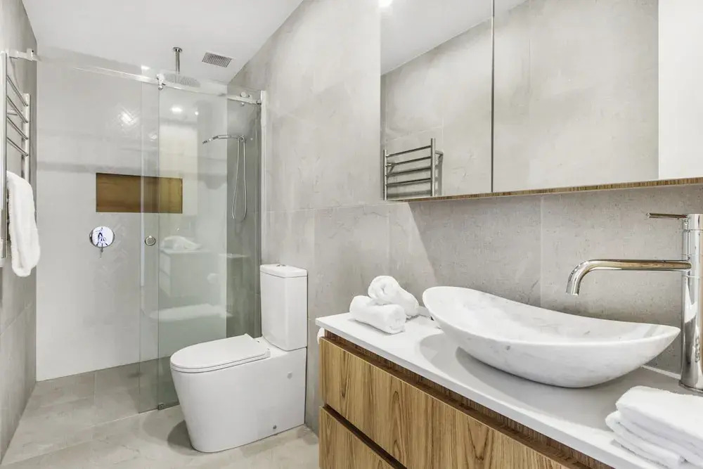 Boutique Apartment in Quiet, Sought-after Suburb