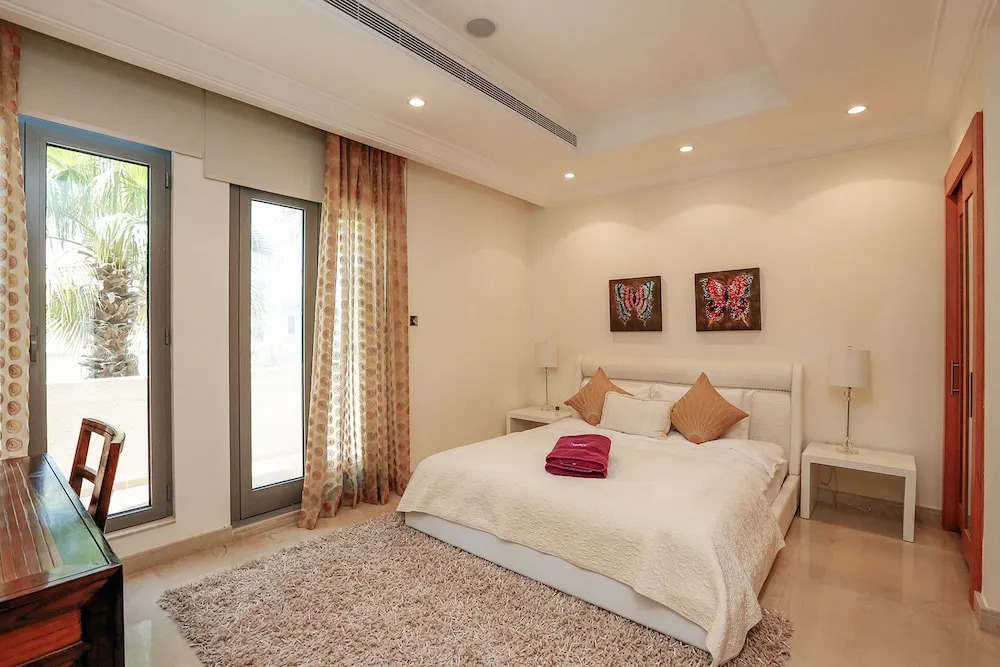 Kennedy Towers - Signature Villa L