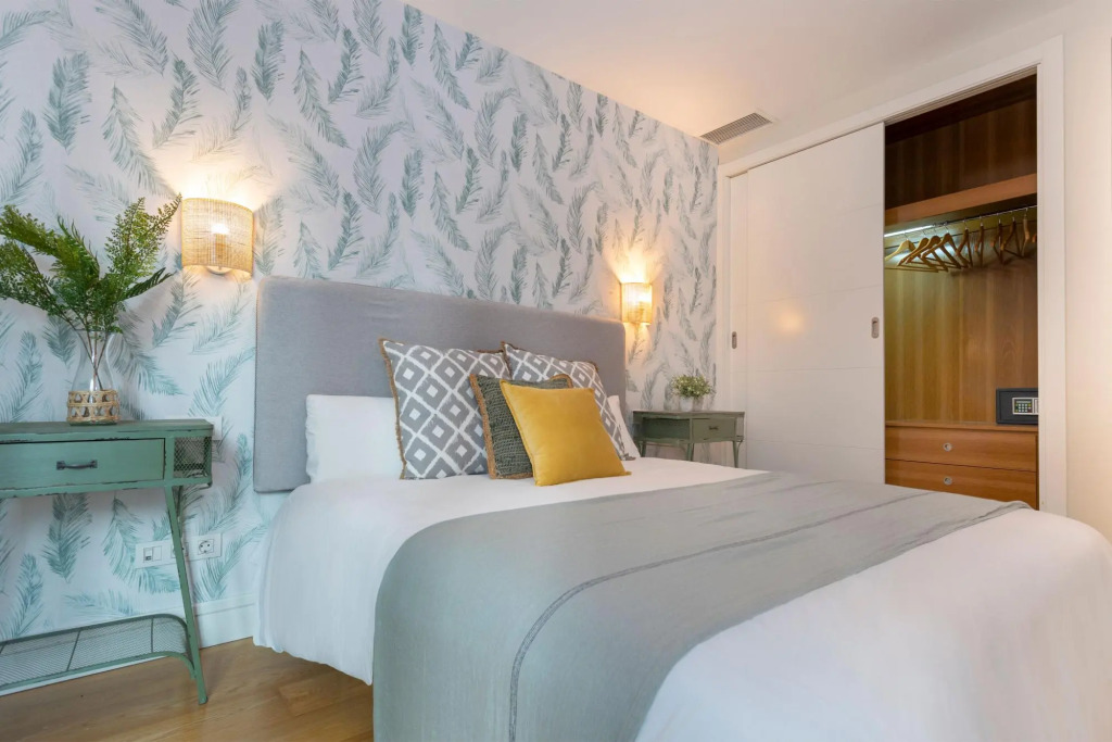 Luxury 2BD apartment in old town Malaga. San Agustin II