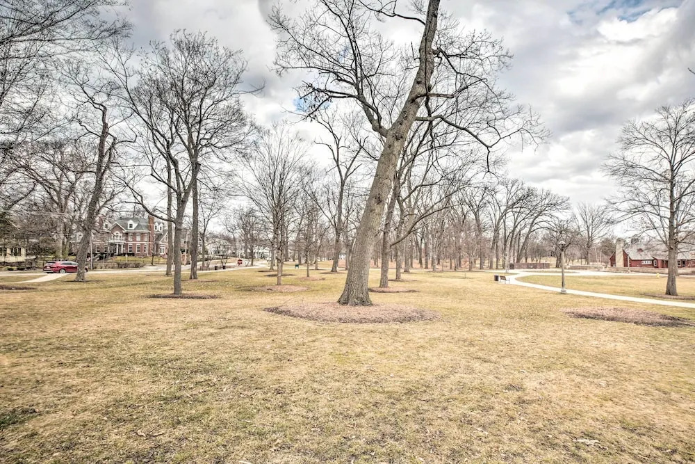 Home w/ Office + Yard: 25 Mi to Downtown Chicago!