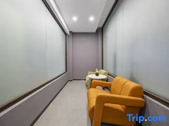 Maxx Royal Hotel (Shigatse Government - Affairs Center Branch)