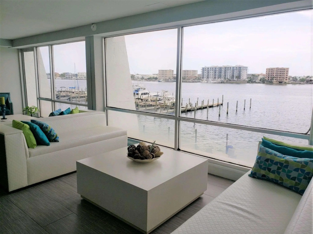 Inn on Destin Harbor, an Ascend Collection Hotel