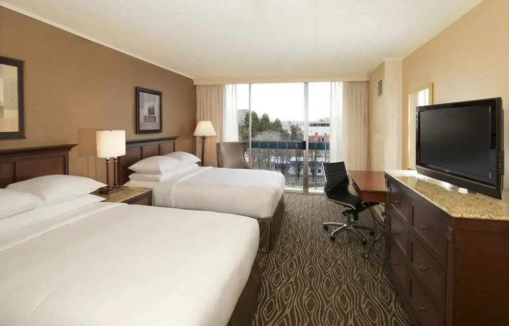 Hilton Eugene