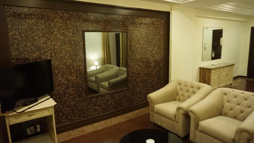 Hotel Poonja International