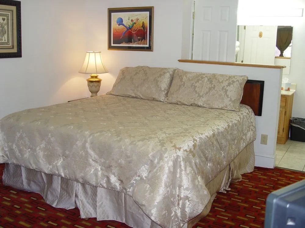 Hearth & Home Inn