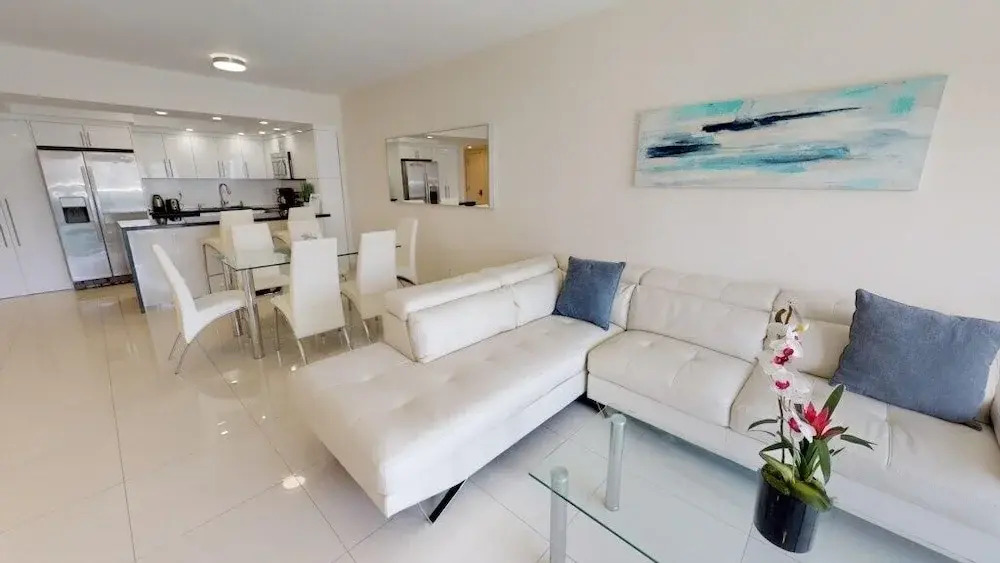 Premium 1 Bedroom +den Ocean View Or925
