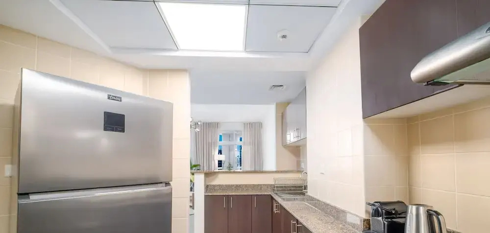 LUX The Dubai Marina View Suite 2