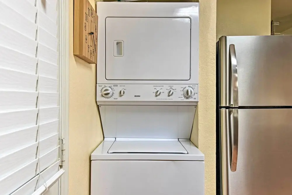 Red River Townhome With Balcony & Mtn Views!