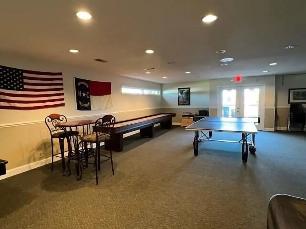 Holden Hideaway 2 Bedroom Condo by RedAwning