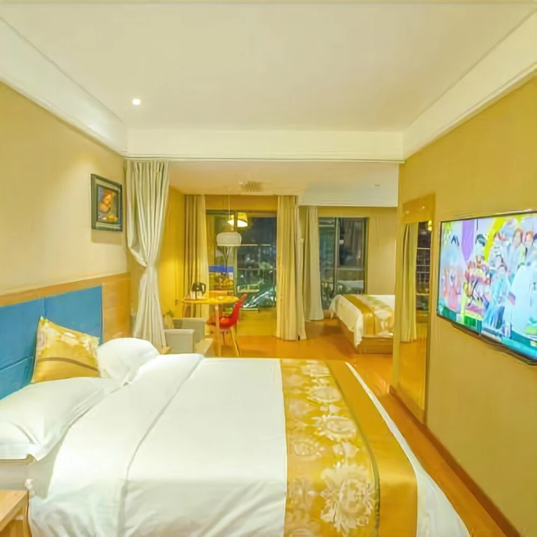 Yunju Lanjiang Hotel
