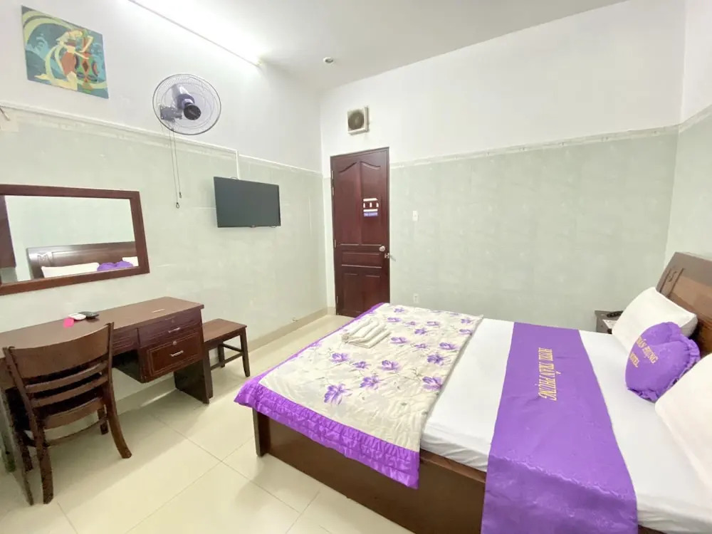 TRAN PHUNG HOTEL