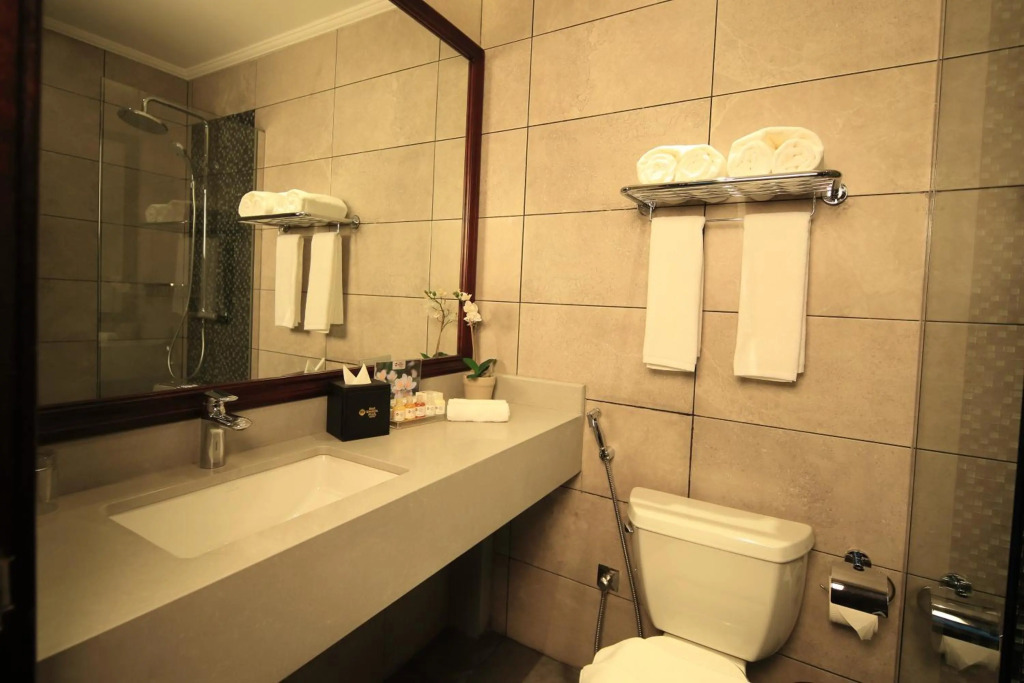 Best Plus Aurora Hotel