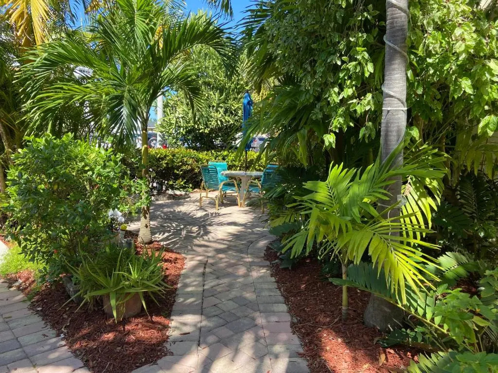Beach Tide Motel