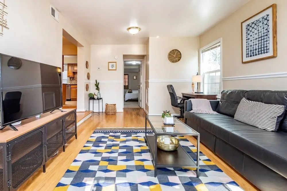 Cozy House 10min to Monuments and DC by CozySuites