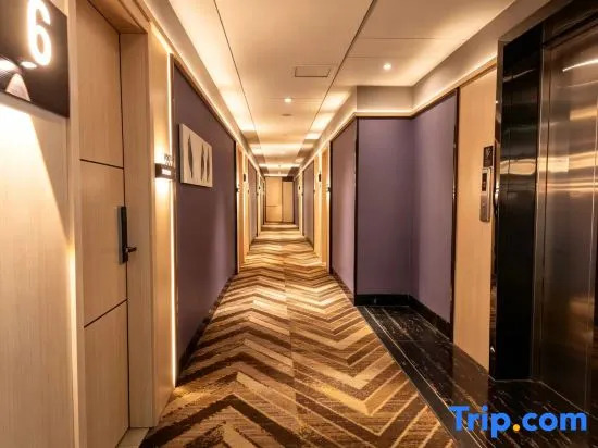 Yueting Bay Hotel (Dashatian Subway Station Jinxiang Avenue Subway Station)