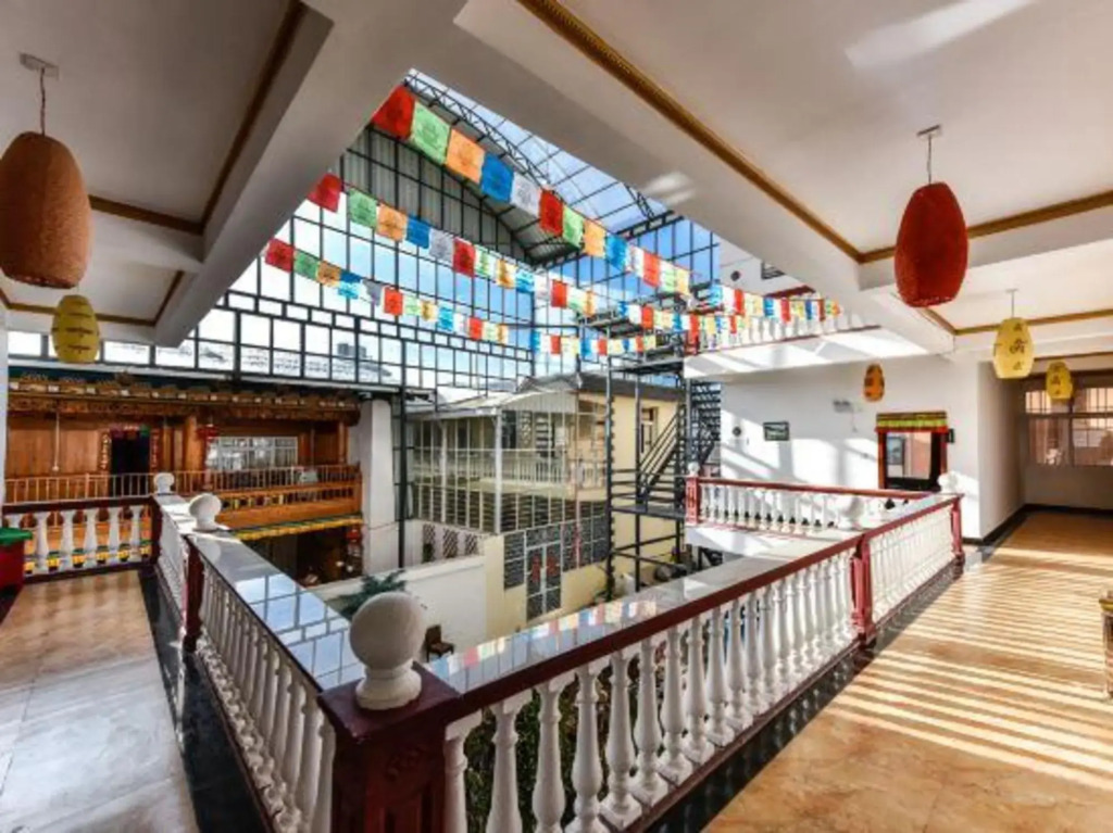 Lezhuang Linka Inn