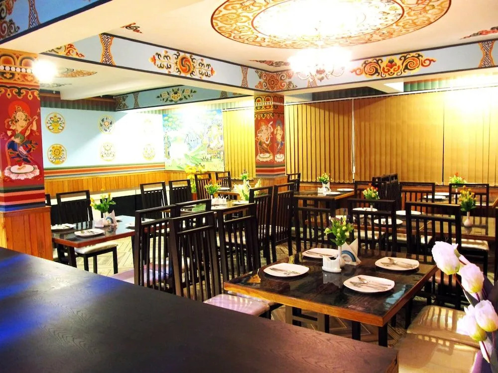 Retreat Hotel & Spa