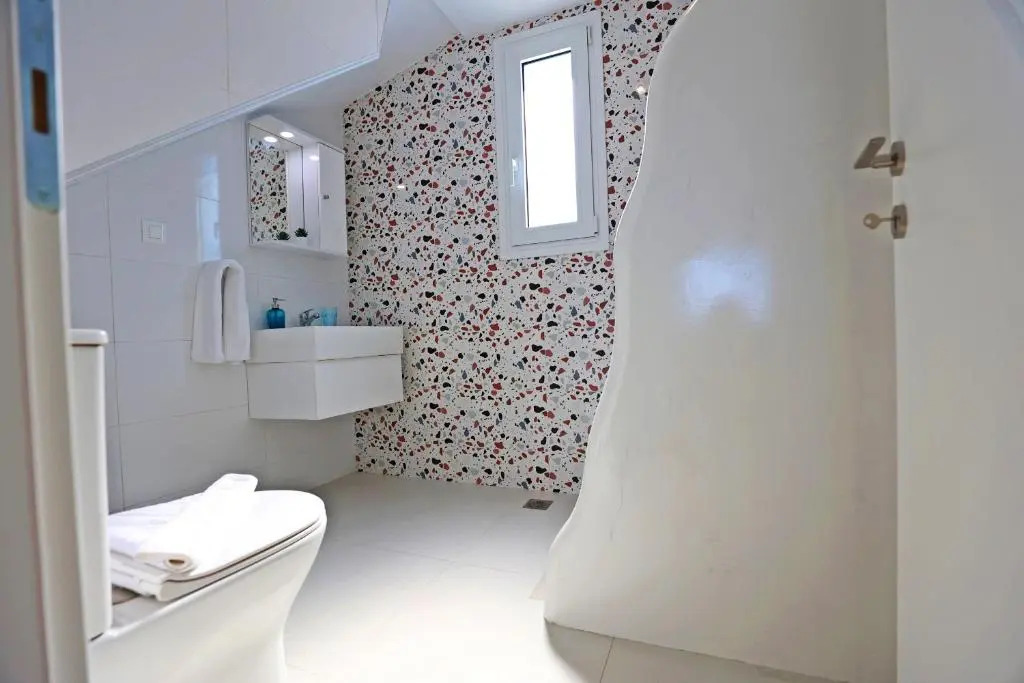 Xenos Villa 7 with a Private pool near the sea