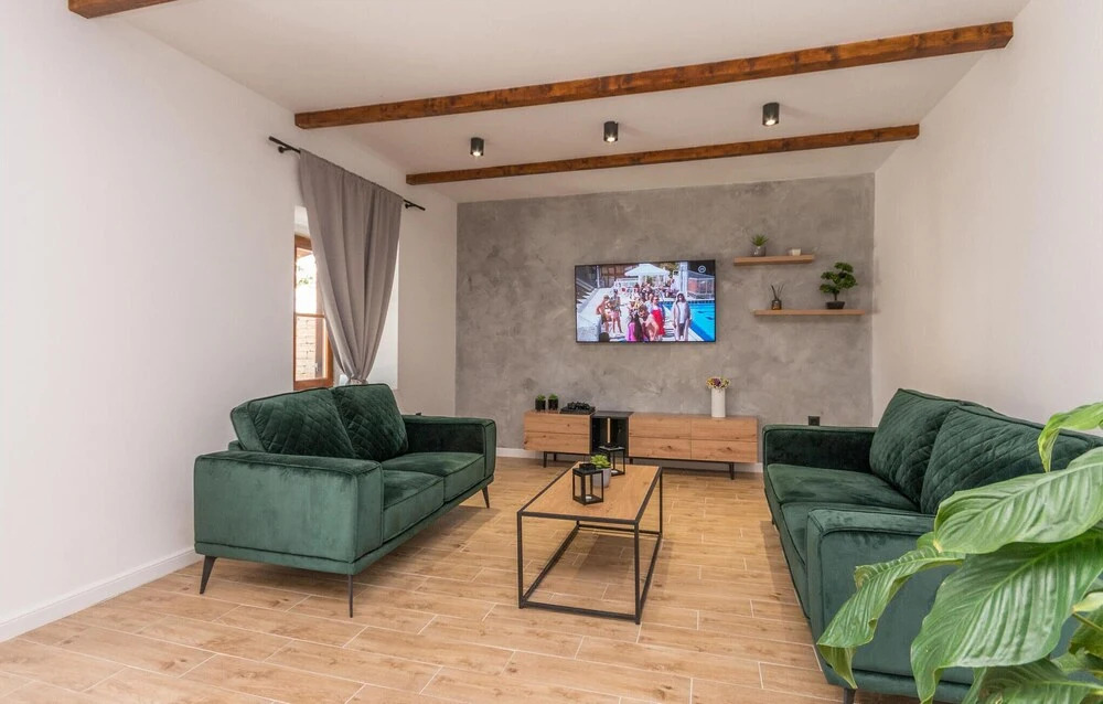 Awesome Home in Lisicic With 3 Bedrooms, Wifi and Sauna