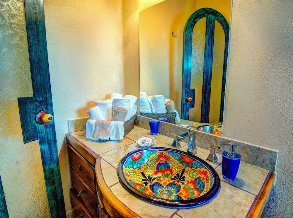 Casa Kootenay Waterfront Bnb