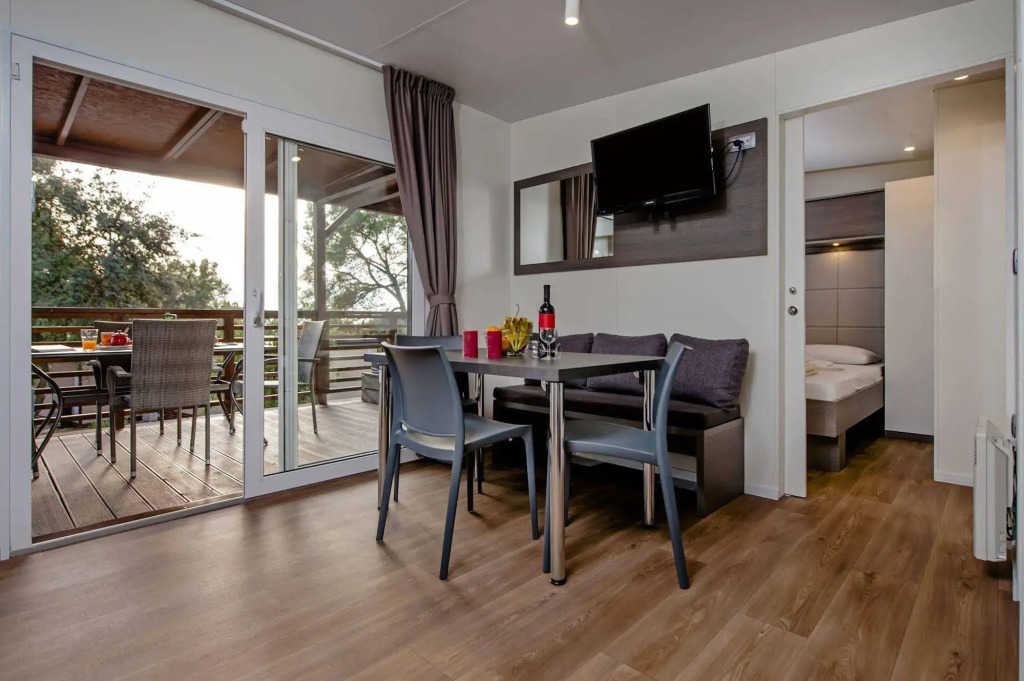 Aqua Camp Mobile Homes in Camping Porton Biondi