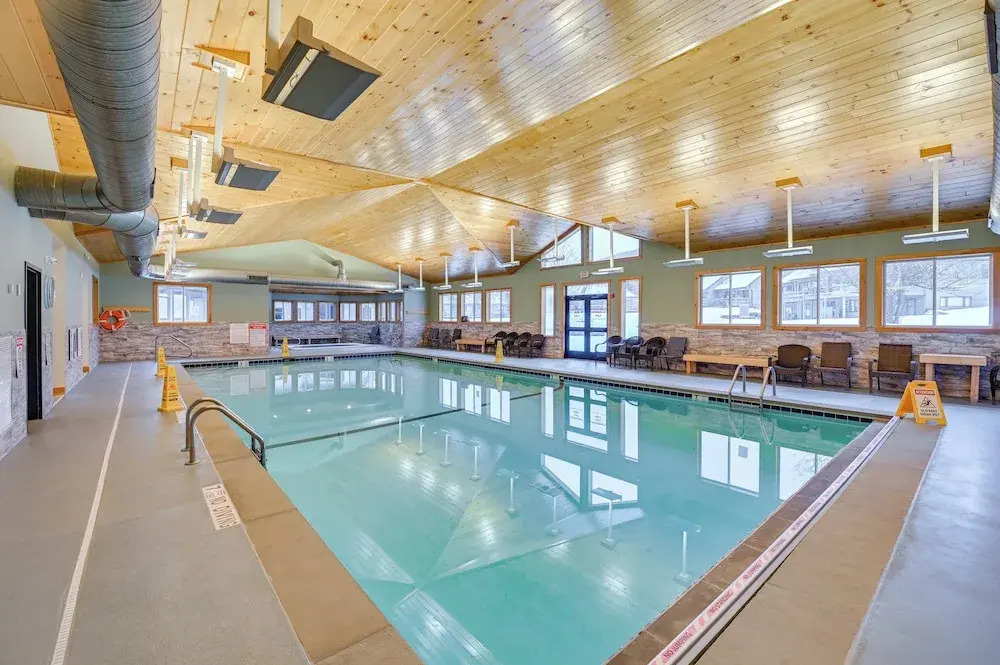 Walk to Ski Lift: Family-friendly Windham Townhome