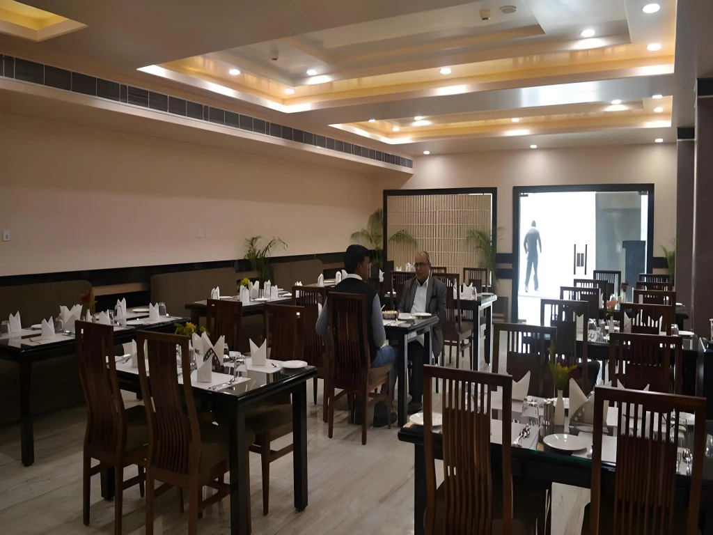 Hotel Madhuvan Palace