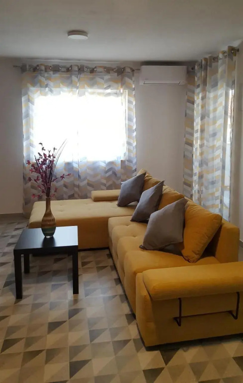 NiMa 2022 apartman, Okrug Gornji