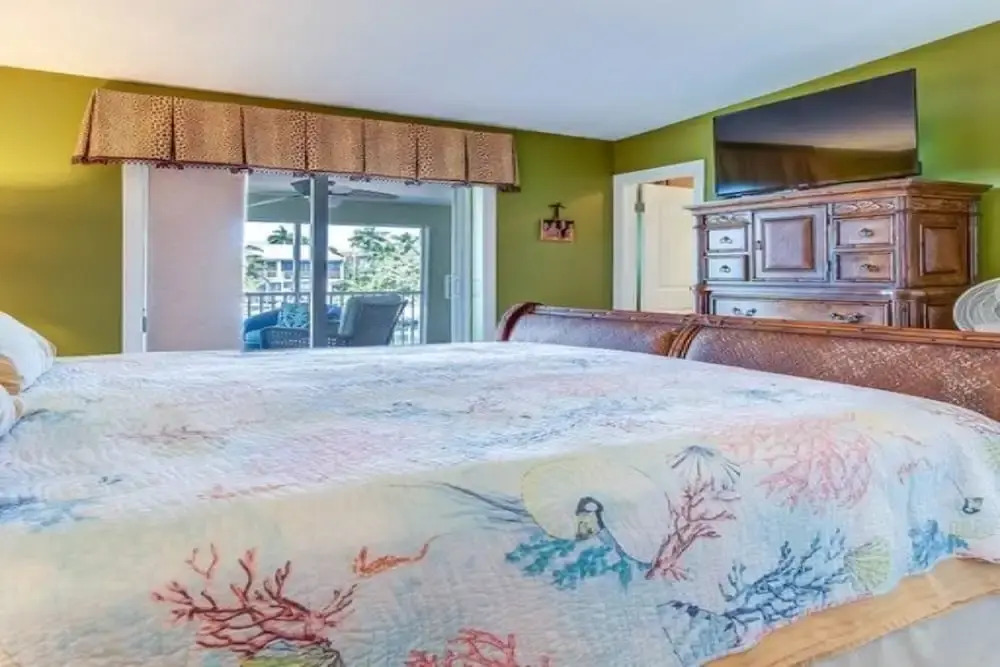 Exceptional Venetian Shores Home With Pool, Dock And Boat Lift. 4 Bedroom Home