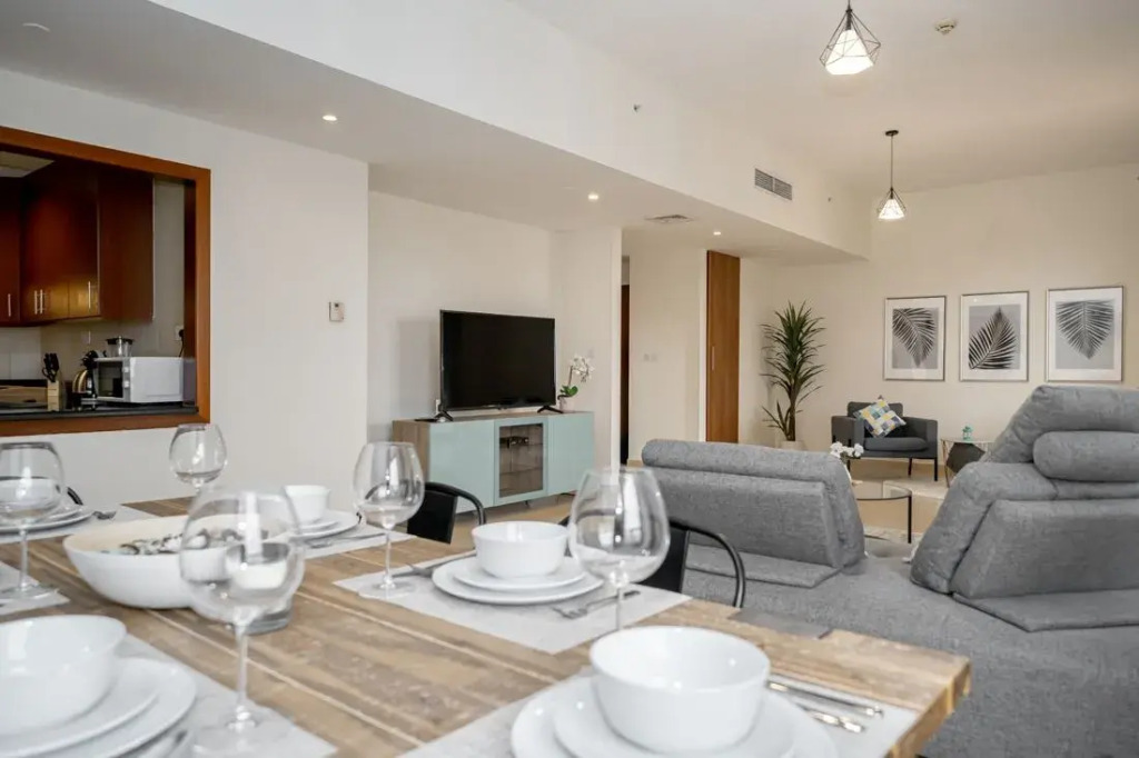 Deluxe apt. with skyviews in Sadaf close to JBR!