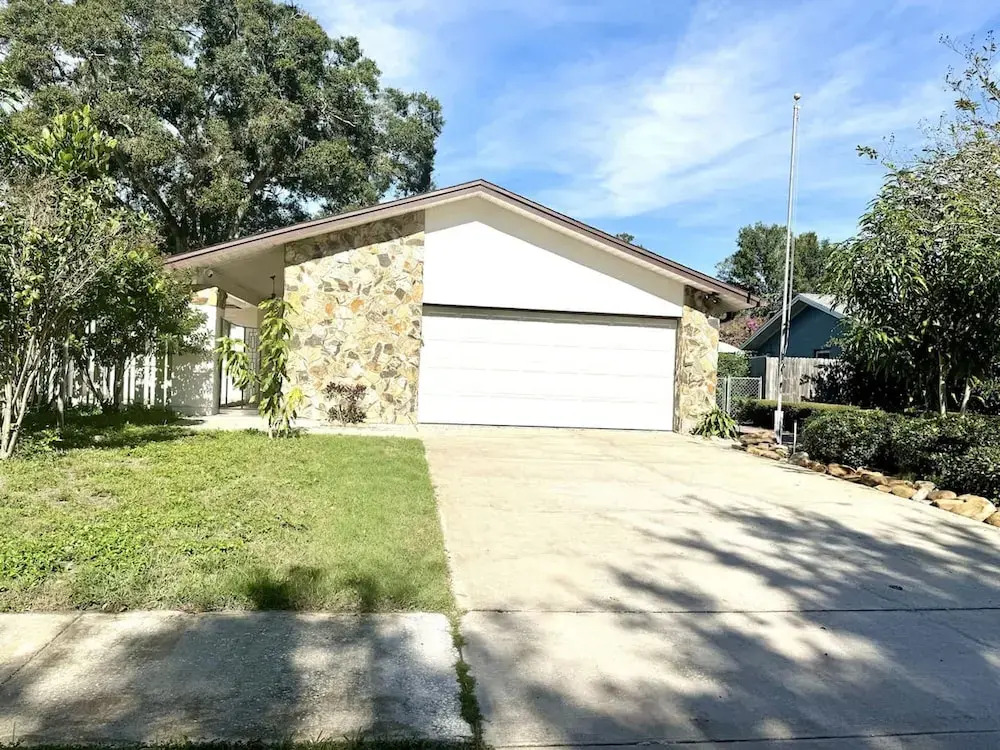 Home Close to Saint Pete Pier new Spacious