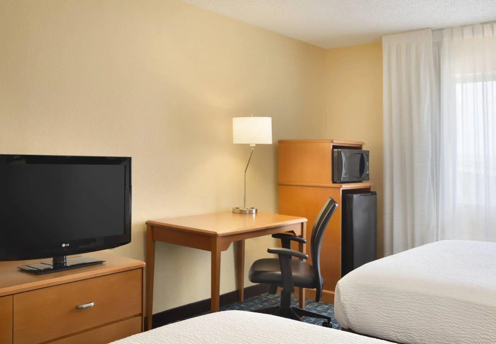 Fairfield Inn & Suites Fort Worth University Drive