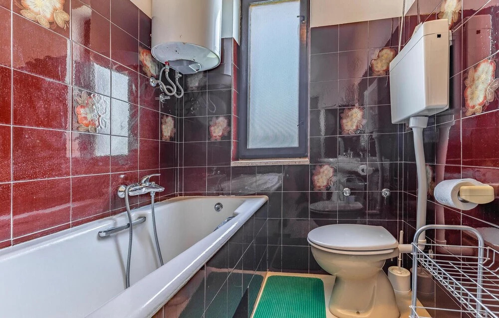 Amazing Home in Medulin With 7 Bedrooms and Wifi