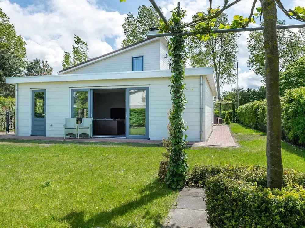 Detached House Zeeland near Beach
