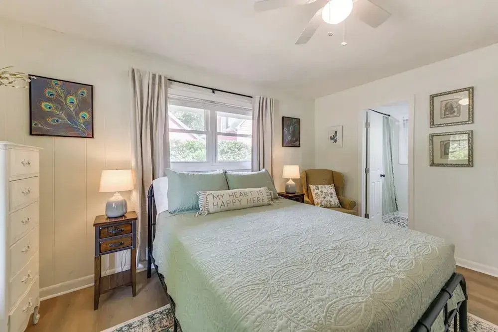 Walk to Dtwn Pine Mountain! Quiet Cottage w/ Yard