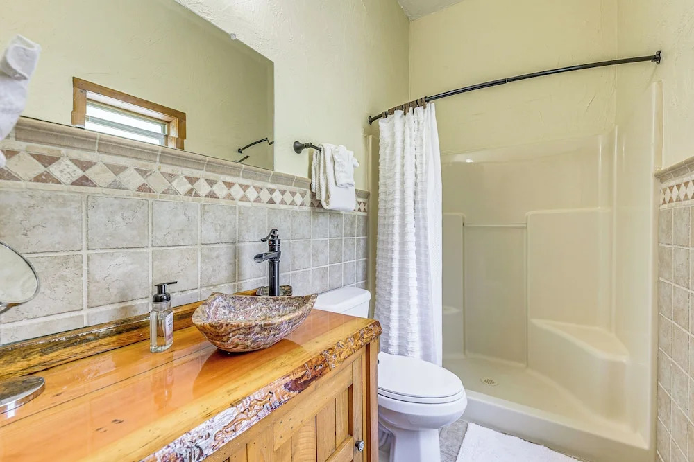 Ruidoso Retreat w/ Hot Tub & Patio!