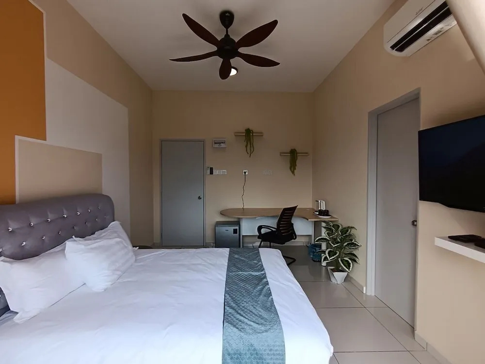 The Horizon Ipoh Dual L13A by Grab A Stay