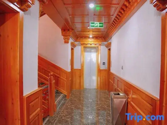 In Heishui Village, there is a poetic homestay